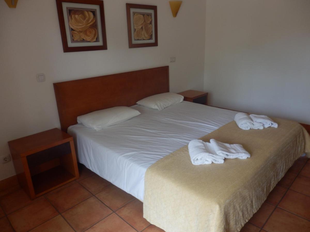 Bel Appartement Au Bord De La Mer De Porto De Mos Lagos Buitenkant foto